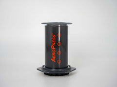 AeroPress Coffee Maker, kompakter Kaffeezubereiter für zuhause und unterwegs